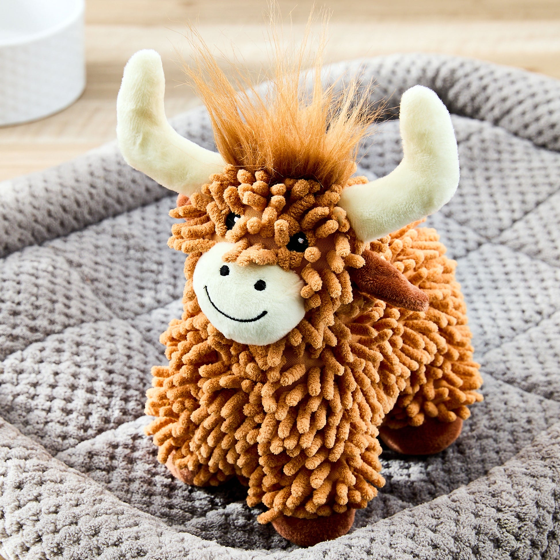 Floppy Highland Cow Plush Dog Toy - Adorable Brown Cuddle Buddy for Your Furry Friend!